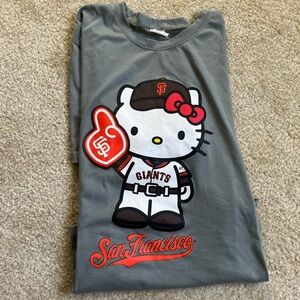 Hello Kitty San Francisco Giants Gray Shirt